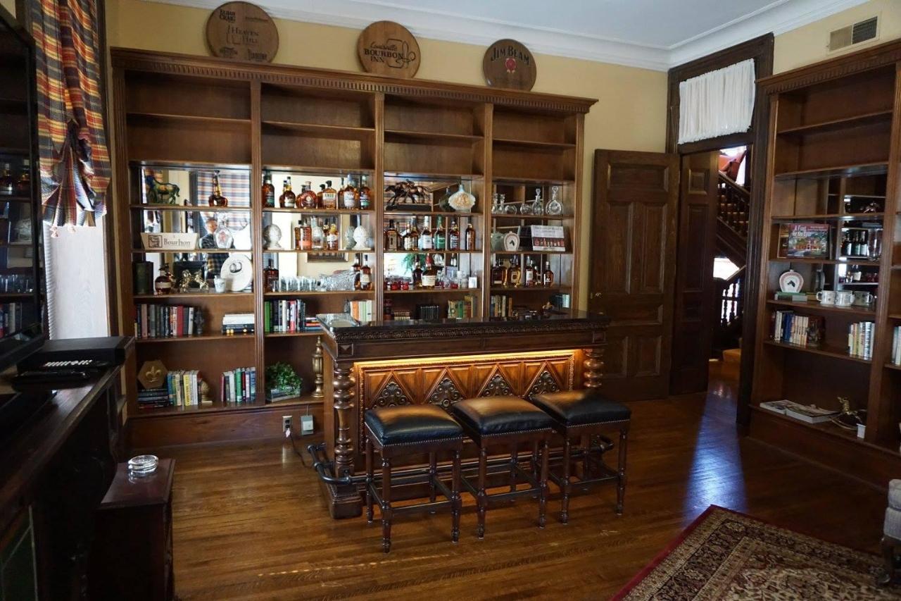 Louisville Bourbon Inn Екстер'єр фото