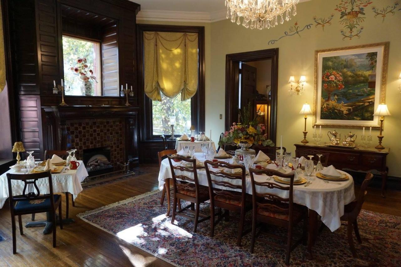 Louisville Bourbon Inn Екстер'єр фото
